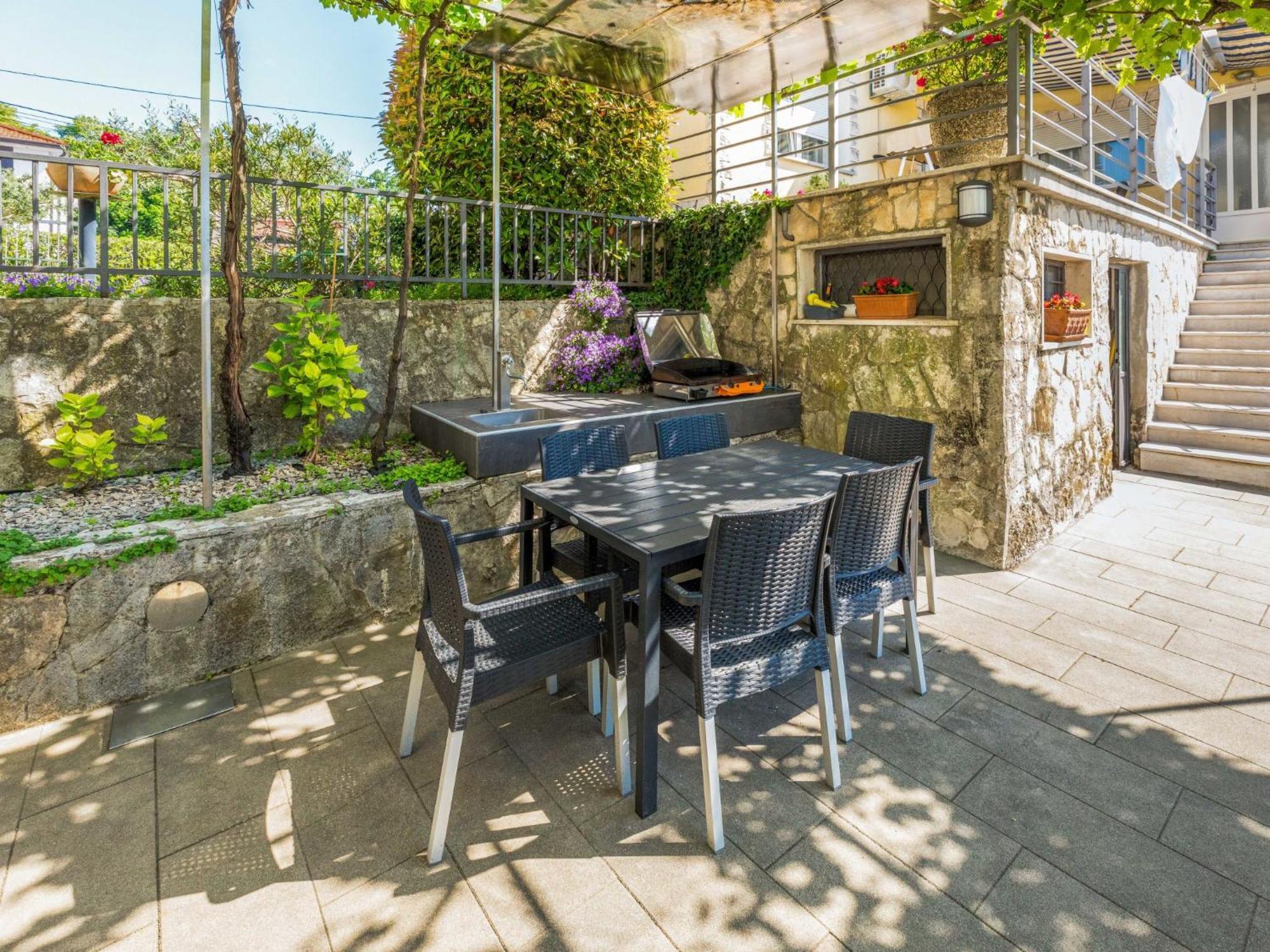 Apartment Lucija By Interhome Матульи Экстерьер фото