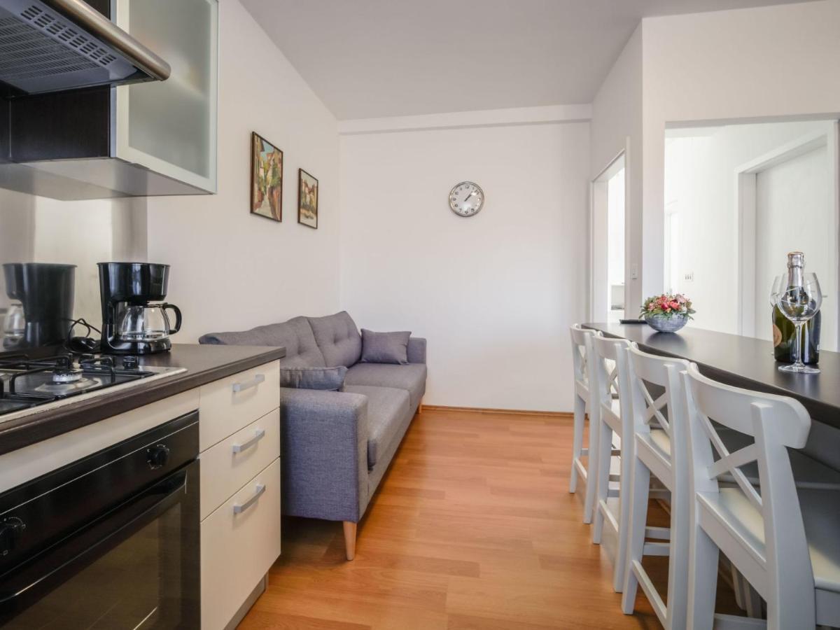 Apartment Lucija By Interhome Матульи Экстерьер фото